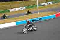 Vintage-motorcycle-club;eventdigitalimages;mallory-park;mallory-park-trackday-photographs;no-limits-trackdays;peter-wileman-photography;trackday-digital-images;trackday-photos;vmcc-festival-1000-bikes-photographs